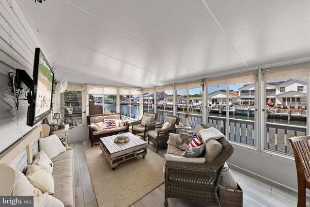 407 ATLANTIC CITY CT, Lanoka Harbor, NJ 08734