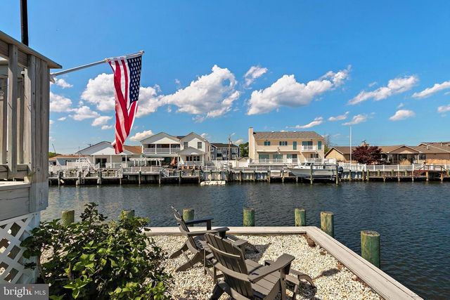 407 ATLANTIC CITY CT, Lanoka Harbor, NJ 08734