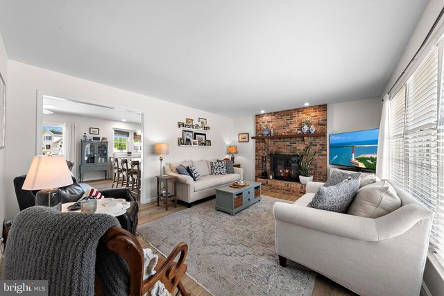 407 ATLANTIC CITY CT, Lanoka Harbor, NJ 08734