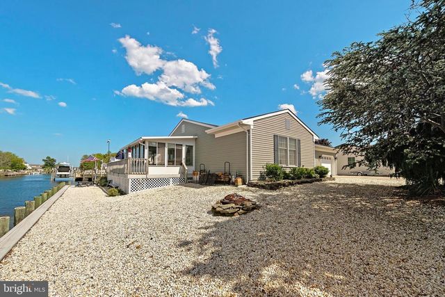 407 ATLANTIC CITY CT, Lanoka Harbor, NJ 08734