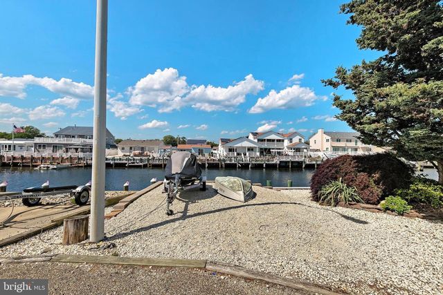 407 ATLANTIC CITY CT, Lanoka Harbor, NJ 08734