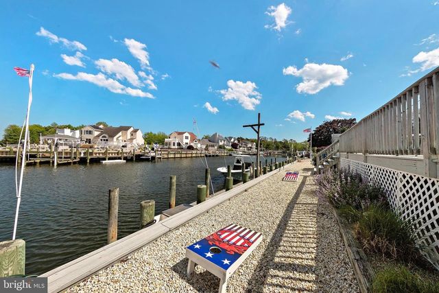 407 ATLANTIC CITY CT, Lanoka Harbor, NJ 08734
