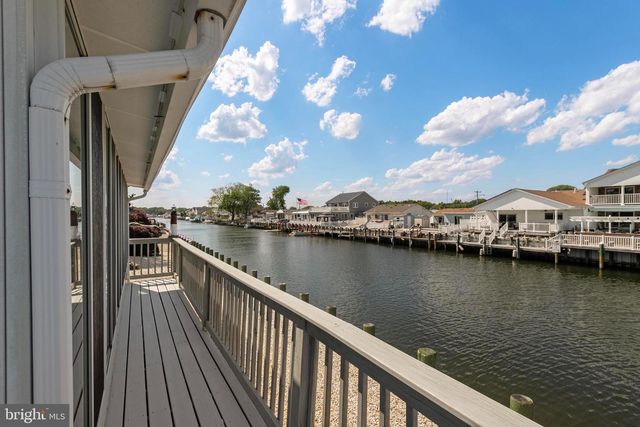 407 ATLANTIC CITY CT, Lanoka Harbor, NJ 08734