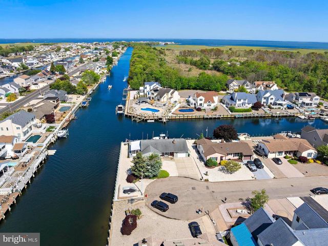 407 ATLANTIC CITY CT, Lanoka Harbor, NJ 08734