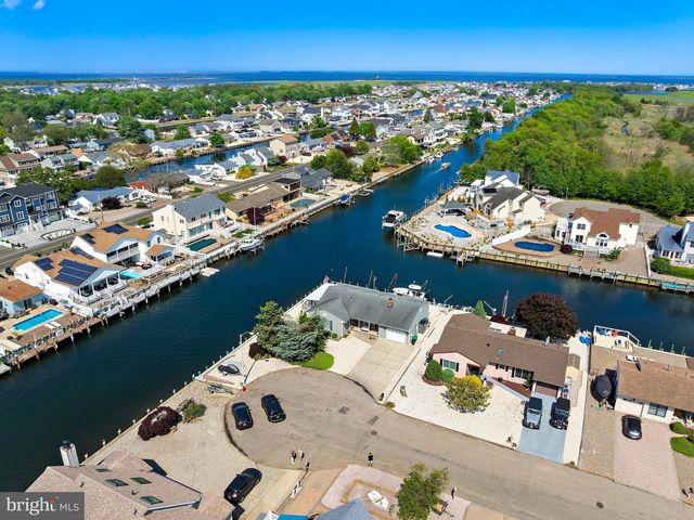 407 ATLANTIC CITY CT, Lanoka Harbor, NJ 08734