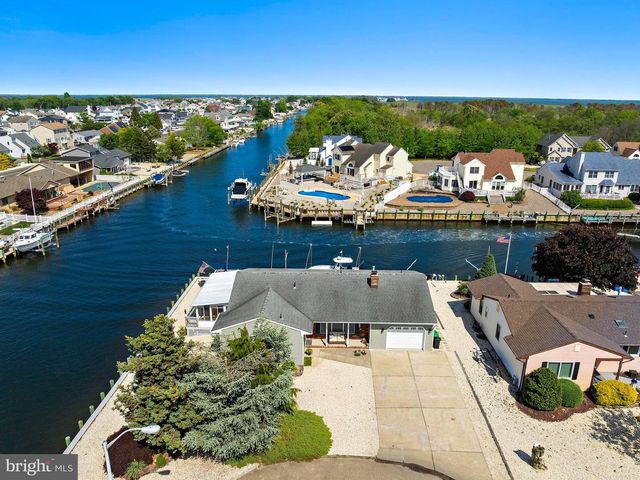 407 ATLANTIC CITY CT, Lanoka Harbor, NJ 08734