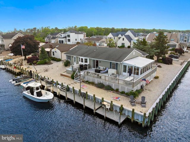 407 ATLANTIC CITY CT, Lanoka Harbor, NJ 08734