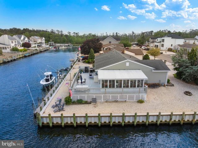 407 ATLANTIC CITY CT, Lanoka Harbor, NJ 08734