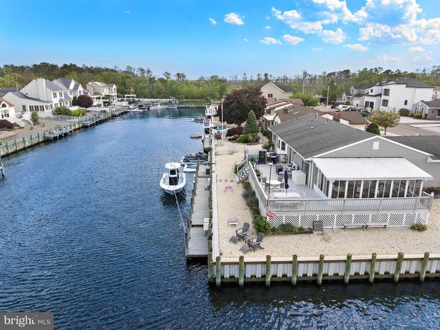 407 ATLANTIC CITY CT, Lanoka Harbor, NJ 08734