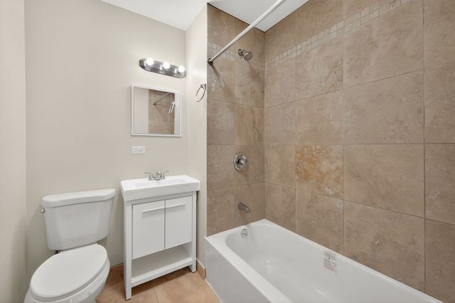 8106 S Dobson Avenue, Chicago, IL 60619