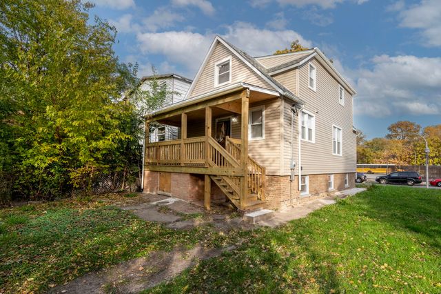 8106 S Dobson Avenue, Chicago, IL 60619