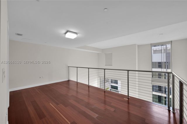 1060 Brickell Ave 815, Miami, FL 33131