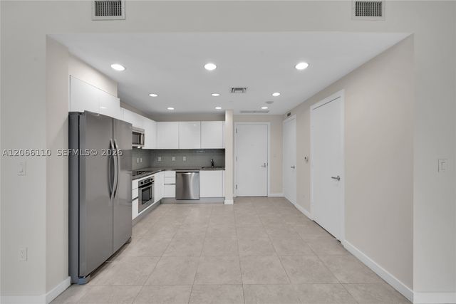 1060 Brickell Ave 815, Miami, FL 33131