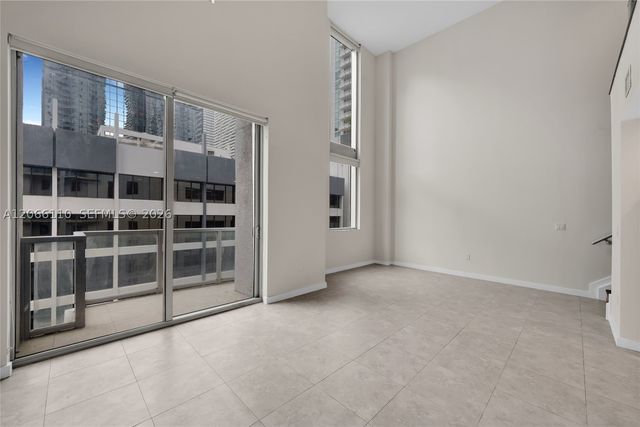 1060 Brickell Ave 815, Miami, FL 33131