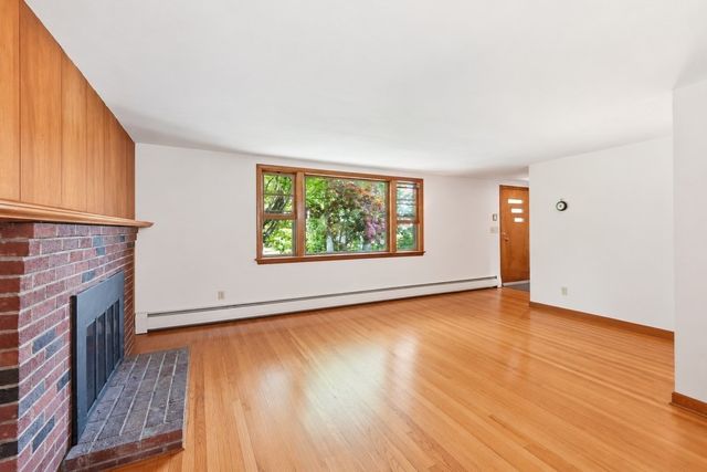 12 Summer Hill Rd, Maynard, MA 01754