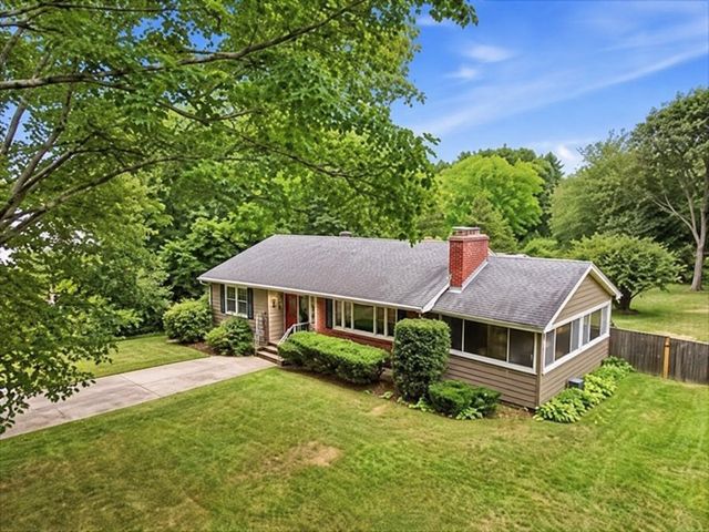 12 Summer Hill Rd, Maynard, MA 01754