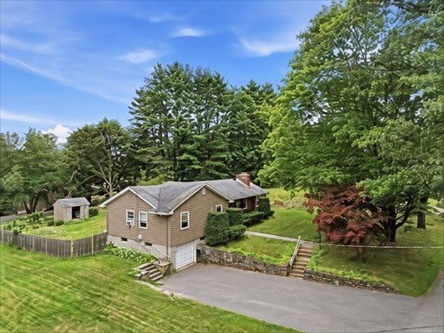 12 Summer Hill Rd, Maynard, MA 01754