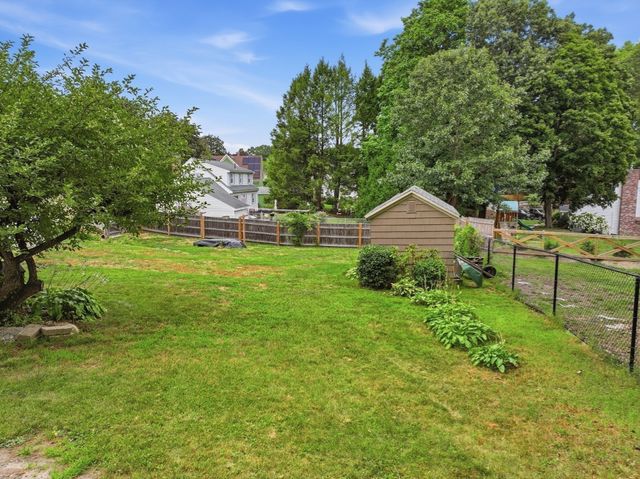 12 Summer Hill Rd, Maynard, MA 01754