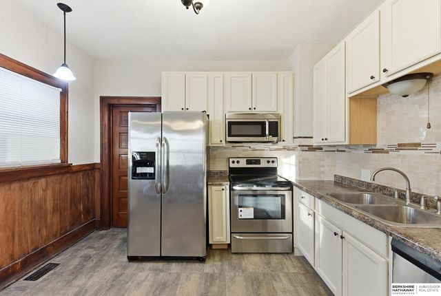 5058 S 36th Avenue, Omaha, NE 68107