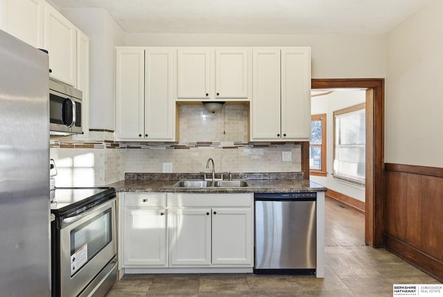 5058 S 36th Avenue, Omaha, NE 68107