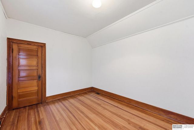 5058 S 36th Avenue, Omaha, NE 68107