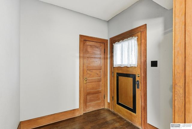 5058 S 36th Avenue, Omaha, NE 68107