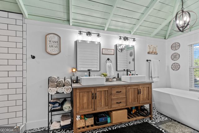 5065 Ten Mile Road, Baxley, GA 31513