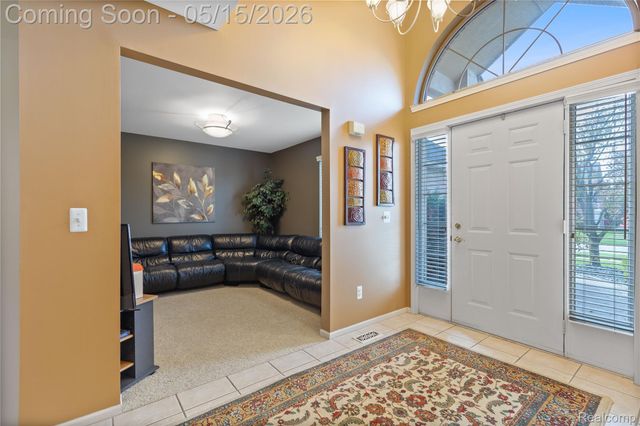 48528 Lafayette Drive, Macomb Township, MI 48044