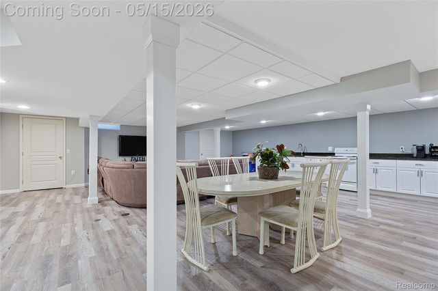 48528 Lafayette Drive, Macomb Township, MI 48044