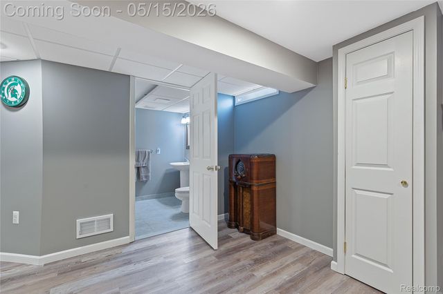 48528 Lafayette Drive, Macomb Township, MI 48044