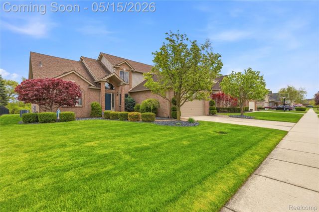 48528 Lafayette Drive, Macomb Township, MI 48044