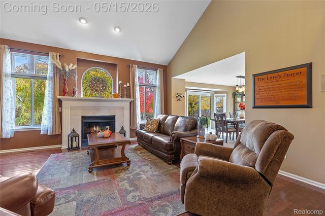 48528 Lafayette Drive, Macomb Township, MI 48044