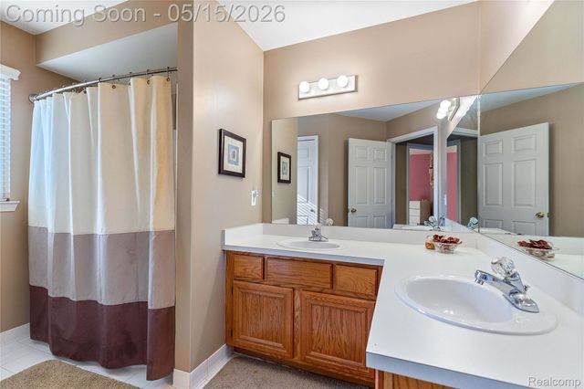 48528 Lafayette Drive, Macomb Township, MI 48044