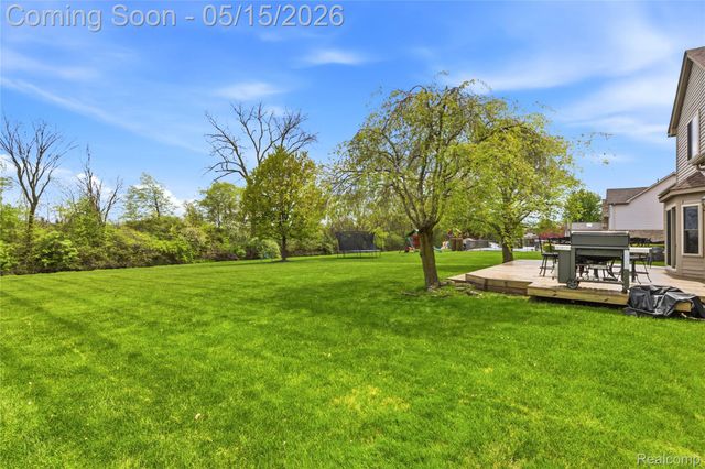 48528 Lafayette Drive, Macomb Township, MI 48044