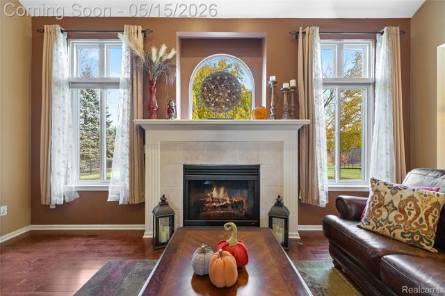 48528 Lafayette Drive, Macomb Township, MI 48044