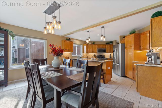 48528 Lafayette Drive, Macomb Township, MI 48044