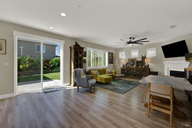 4037 Crane Ct, Vacaville, CA 95688