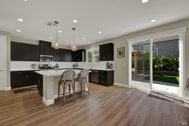 4037 Crane Ct, Vacaville, CA 95688