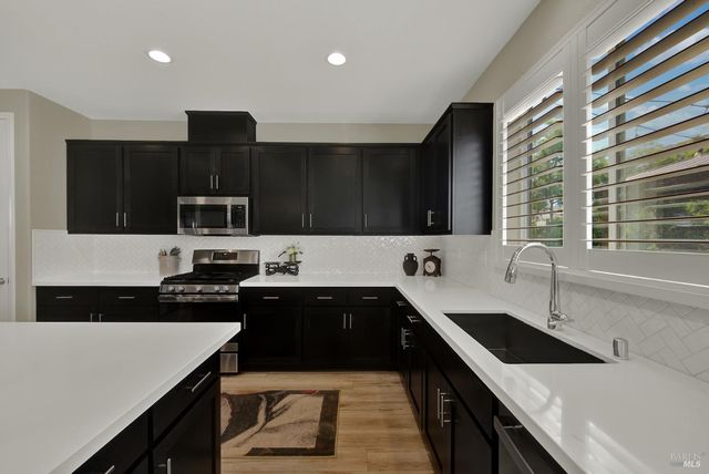 4037 Crane Ct, Vacaville, CA 95688