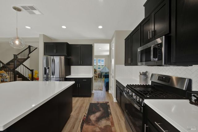 4037 Crane Ct, Vacaville, CA 95688