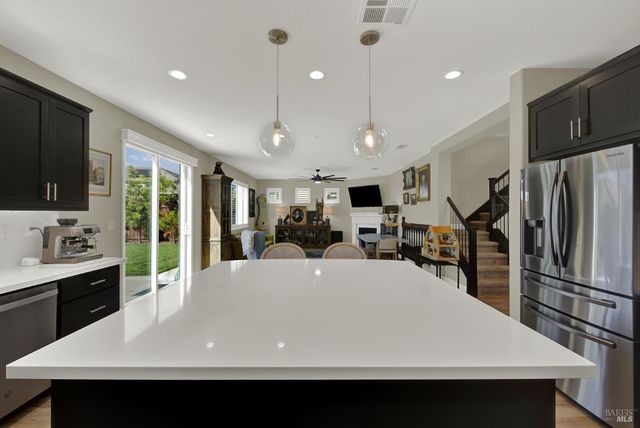 4037 Crane Ct, Vacaville, CA 95688