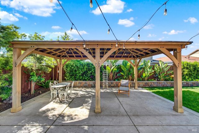 4037 Crane Ct, Vacaville, CA 95688