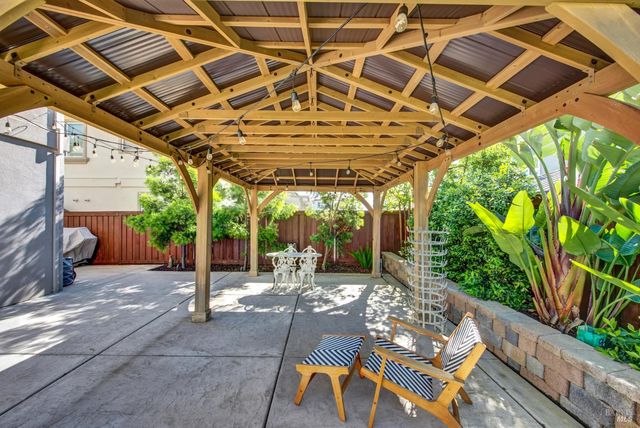 4037 Crane Ct, Vacaville, CA 95688