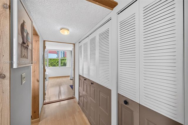3350 NE 192nd Street 5H-B, Aventura, FL 33180
