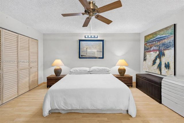 3350 NE 192nd Street 5H-B, Aventura, FL 33180