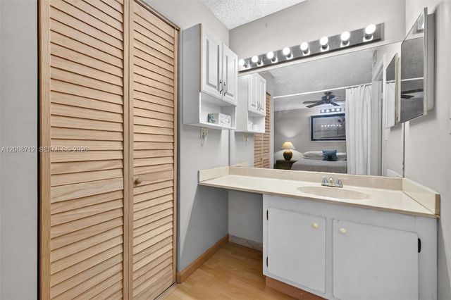 3350 NE 192nd Street 5H-B, Aventura, FL 33180