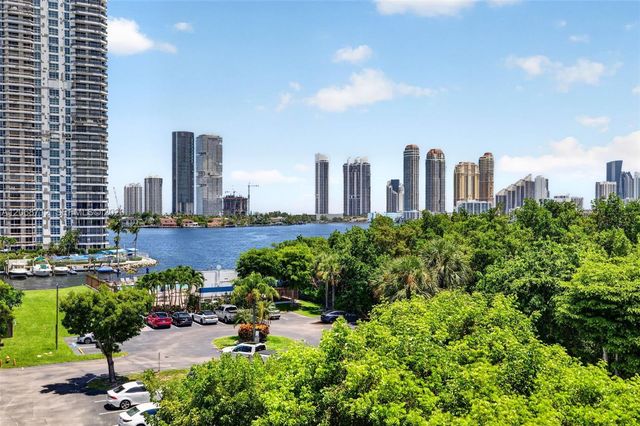 3350 NE 192nd Street 5H-B, Aventura, FL 33180