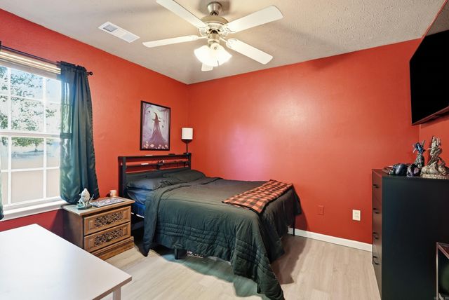 15 Griffin St, Ward, AR 72176