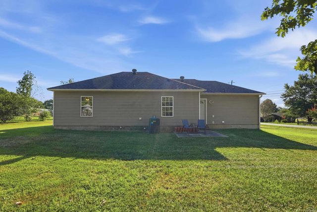 15 Griffin St, Ward, AR 72176
