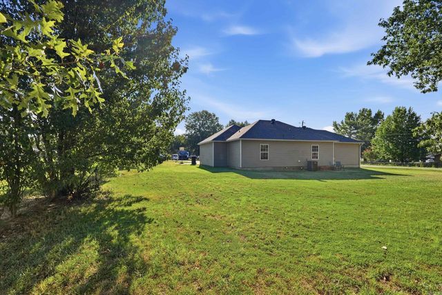 15 Griffin St, Ward, AR 72176